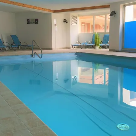 شقة Bel Avec Piscine, Parking Et Wi-fi, A 200m Des Pistes - Fr-1-505-107 *